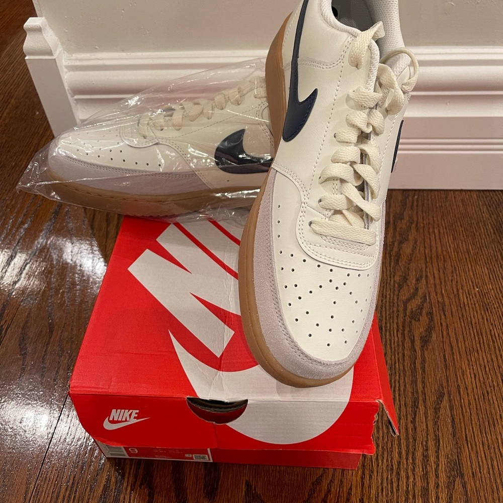 Nike Court Vision Lo - Sail, Midnight Navy, Volt